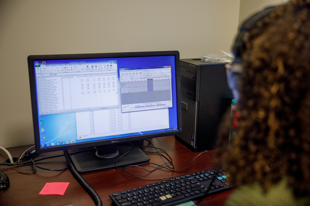 Graduate student working in Malathi Thothathiri's neuroscience of language lab